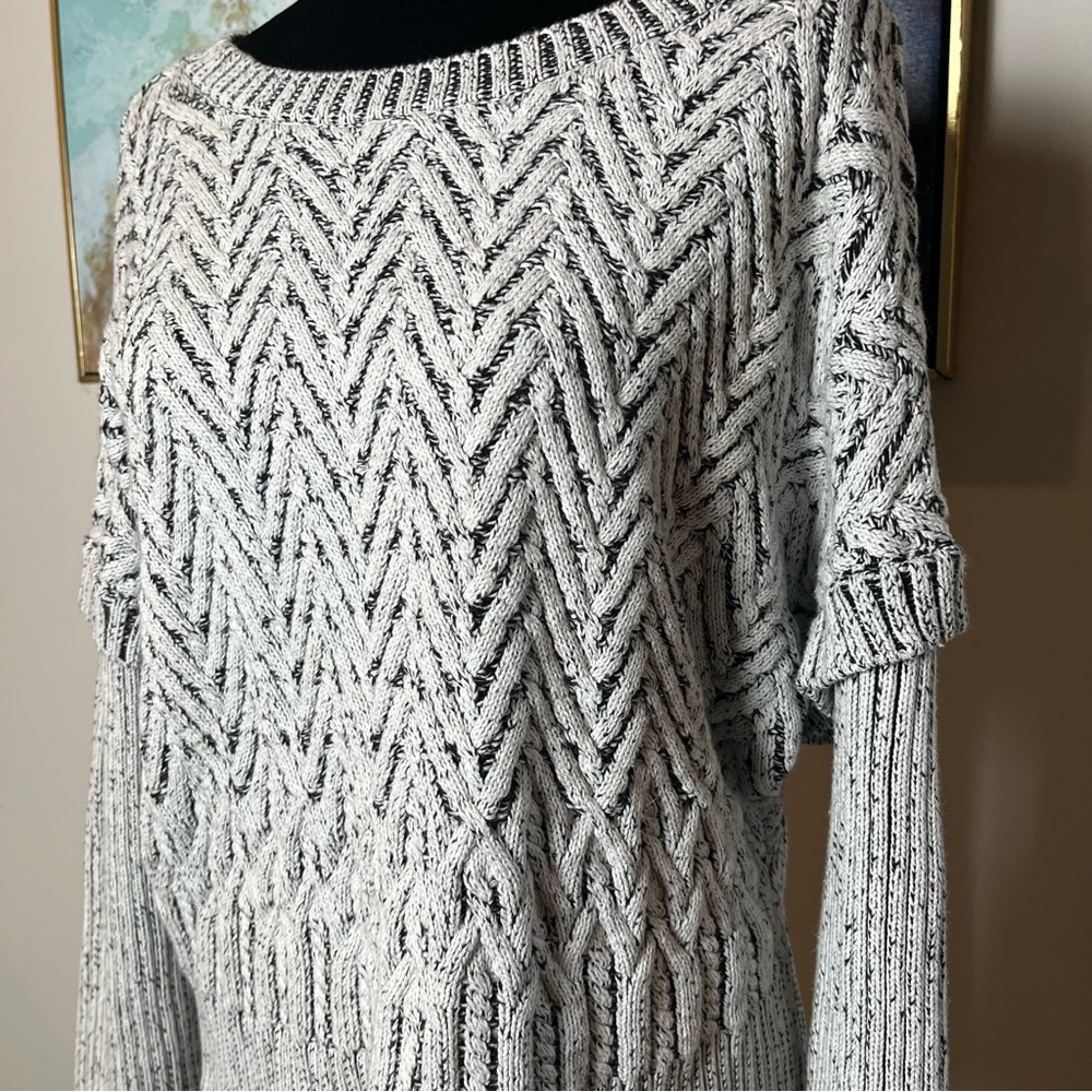 DKNY Jeans Herringbone Sweater - Picture 3 of 10